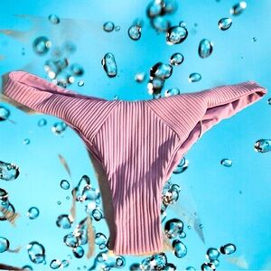 NWT-Beach Bunny Swim